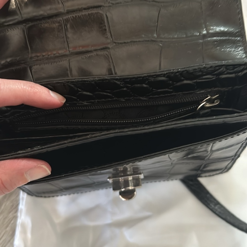 Michael Kors small embossed purse - Picture 5 of 5
